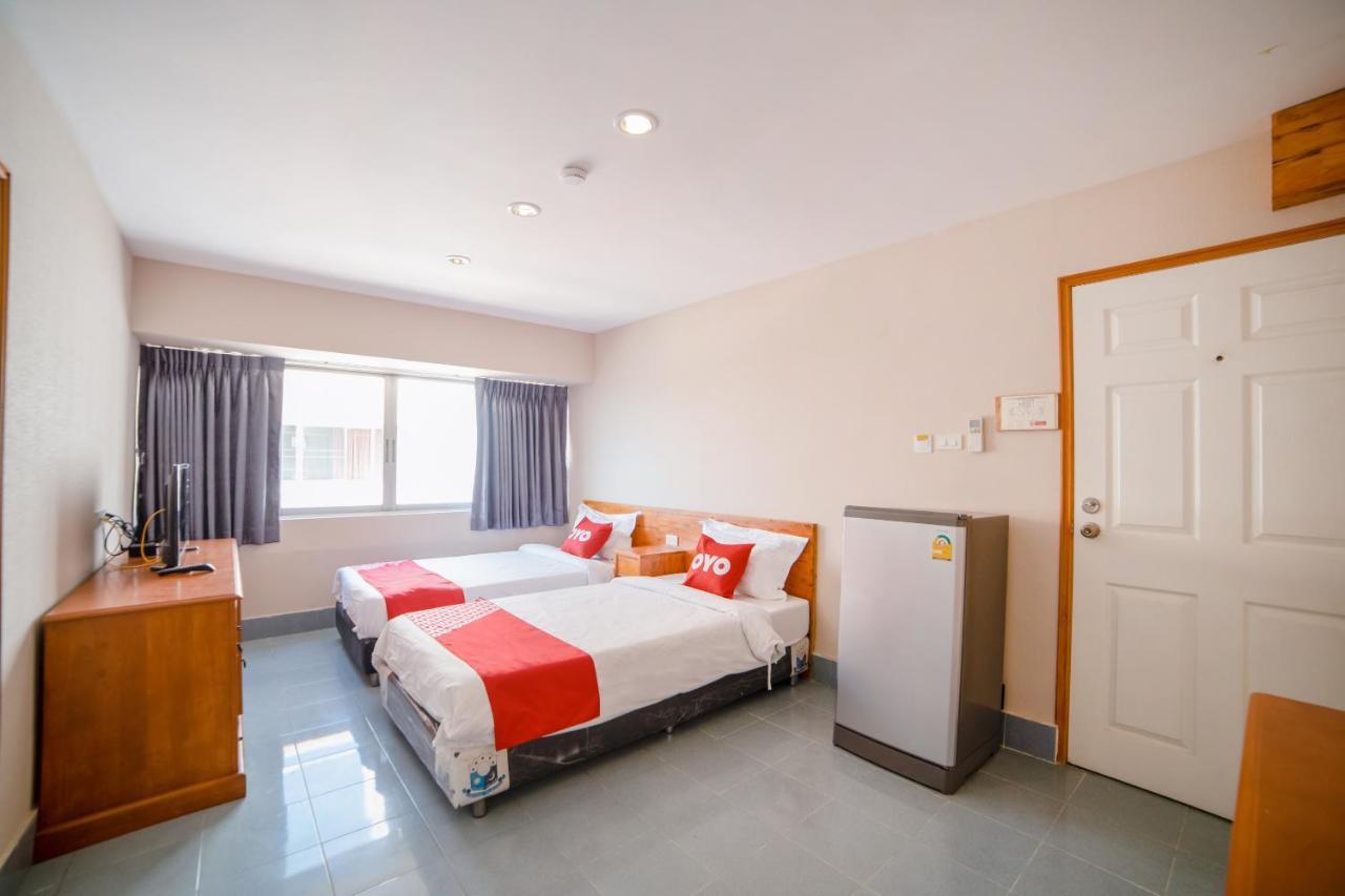 Oyo 602 L'Hotel Bangkok Exteriör bild