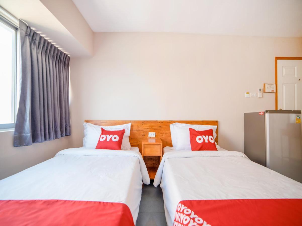 Oyo 602 L'Hotel Bangkok Exteriör bild
